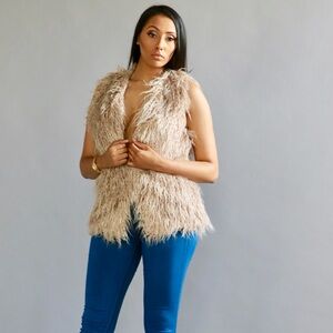 Sleeveless Faux Fur Shag Vest in Beige - Women's